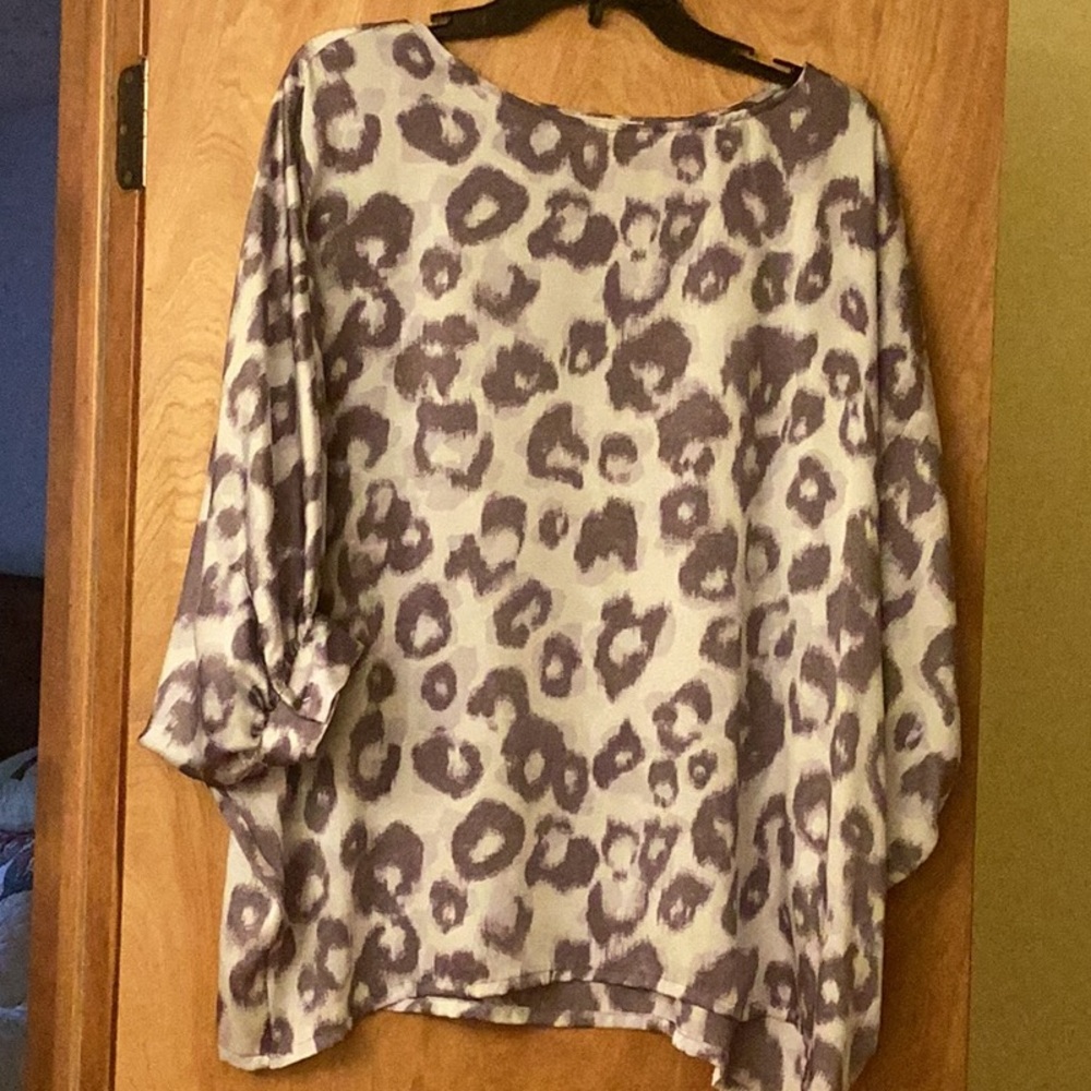 MICHAEL Michael Kors Relaxed Dolman Sleeve Blouse in Brown and Gray